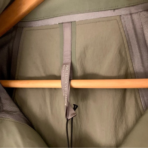 New Arcteryx Veilance Ifora Goretex Raincoat Small (S) Grey-Green firs MEDIUM - Picture 4 of 9